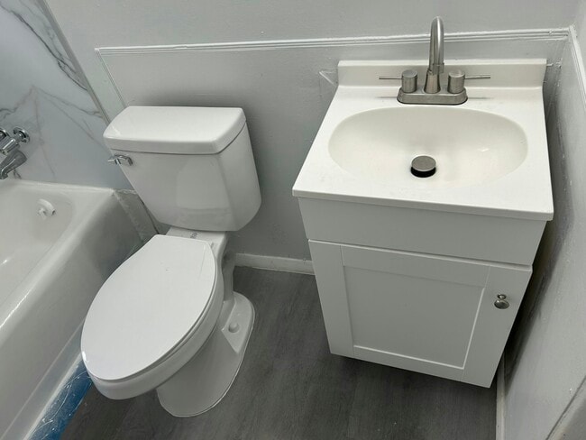 Building Photo - 15907 Knight