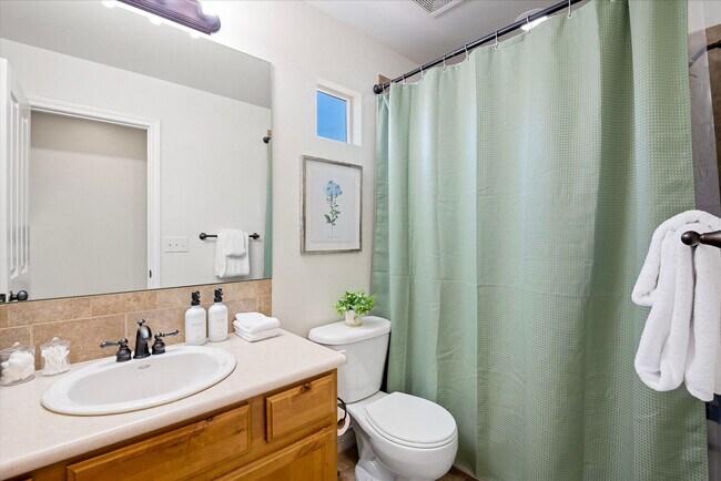 Building Photo - 344 Cajetan St