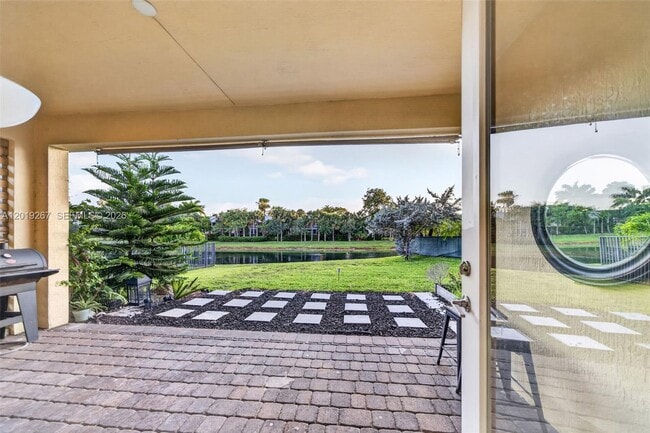Building Photo - 4305 Marina Way