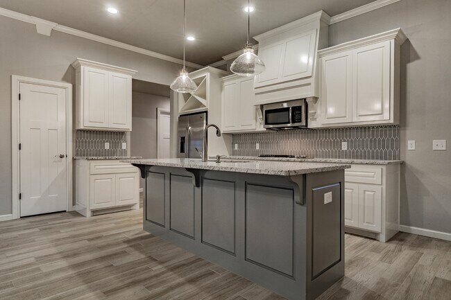 Building Photo - 6296 NW 178th Ter