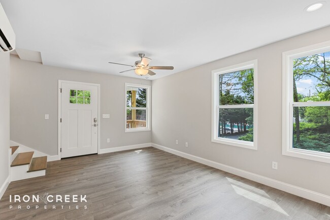 Building Photo - Stunning Pet-Friendly New Construction Dup...