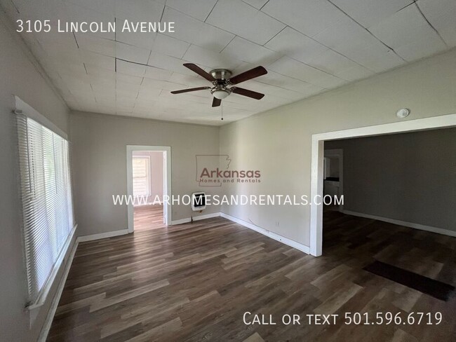 Building Photo - 3105 Lincoln Ave