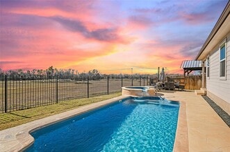 Building Photo - 507 Bluffview Dr.