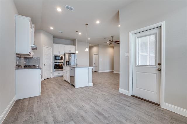 Building Photo - 2217 Redwing Dr