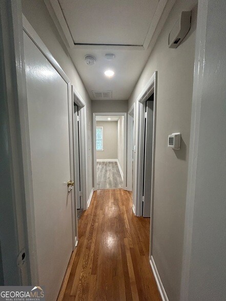 Building Photo - 261 Palms Ln SW