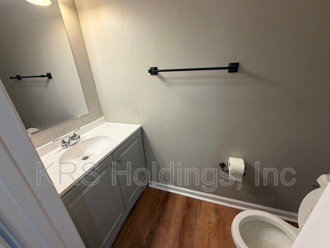 Building Photo - 3918 Lantana Pl