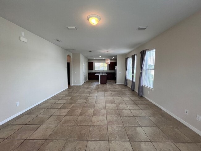 Building Photo - Beautiful Townhouse at Windermere availabl...