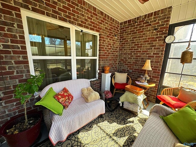 Building Photo - 12767 Tallulah Dr