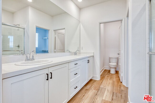 Building Photo - 5603 Kate Way