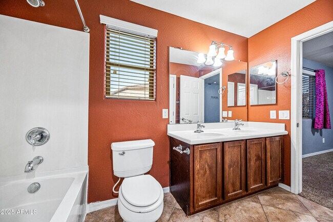 Building Photo - 2236 W Davis Rd