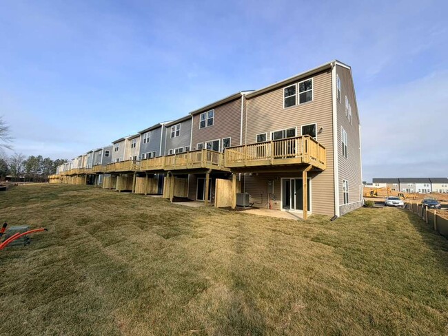 Building Photo - 431 Burden Dr, Glen Allen, VA 23060