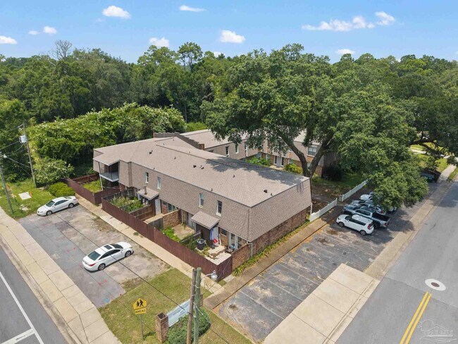 Building Photo - 8101 Tippin Ave