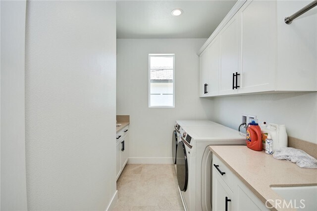 Building Photo - 27594 Juniper Ln