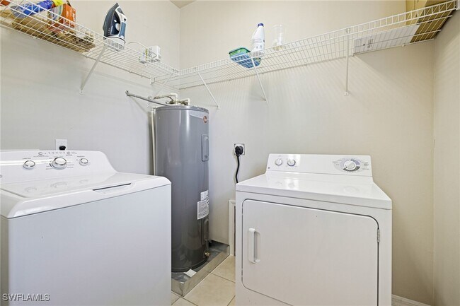 Building Photo - 9120 Spanish Moss Way