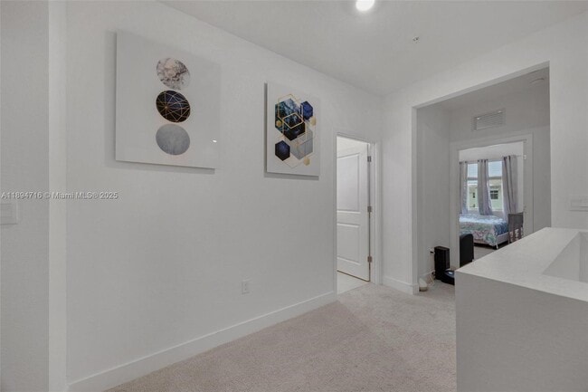Building Photo - 156 SW 171st Ln