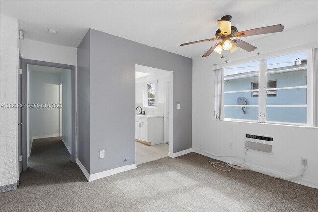 Building Photo - 26 NW 170th St