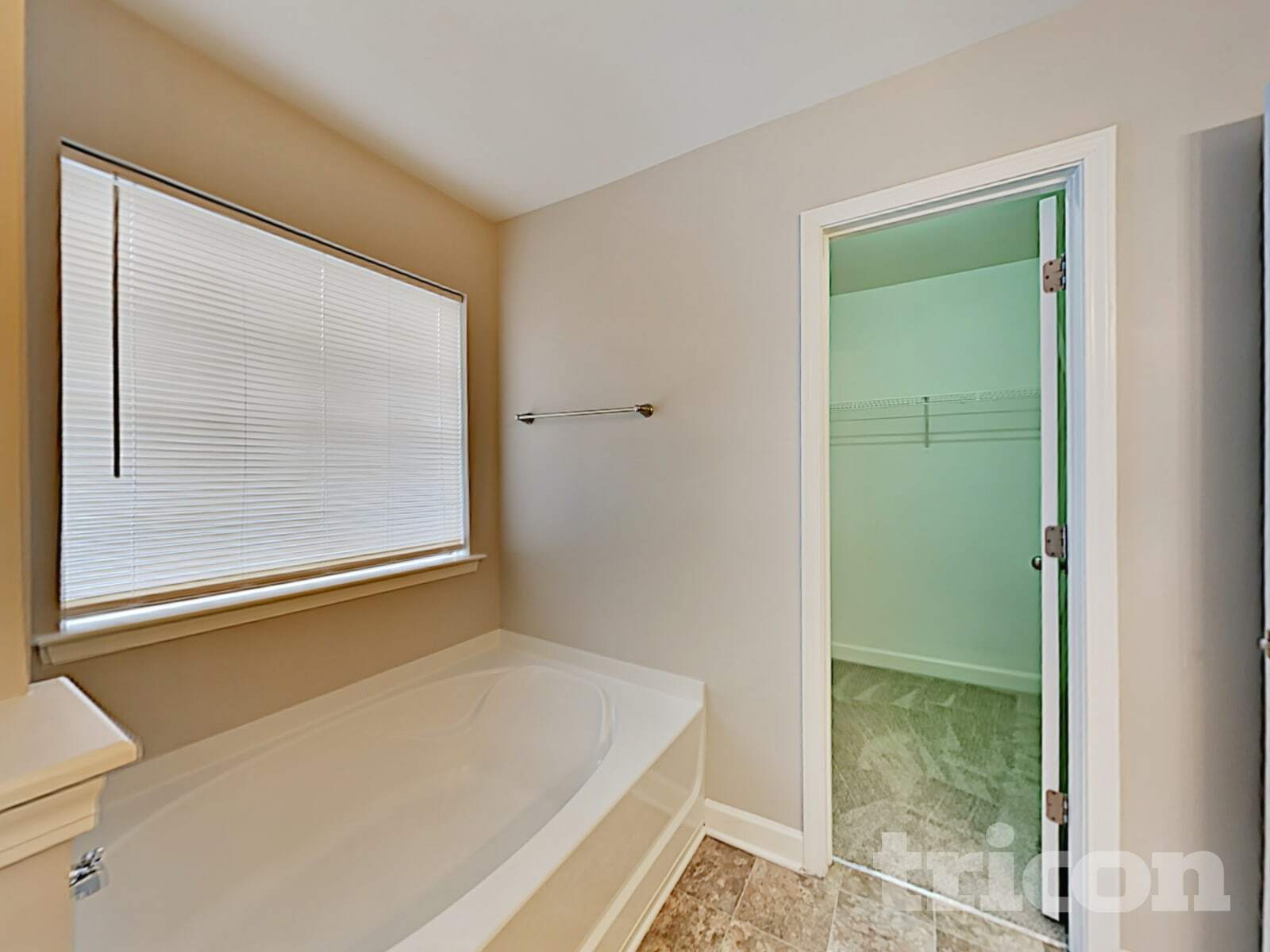 Building Photo - 8322 Knapp Ct