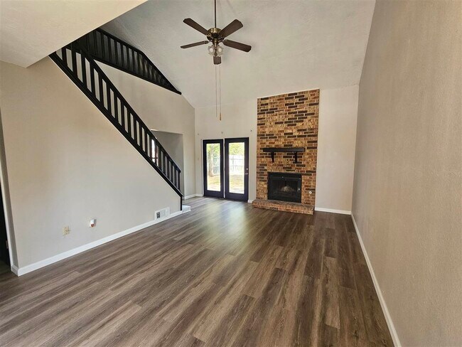 Building Photo - 7011 Stradford Ave