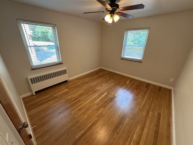 Building Photo - 6086 Dryden Ave