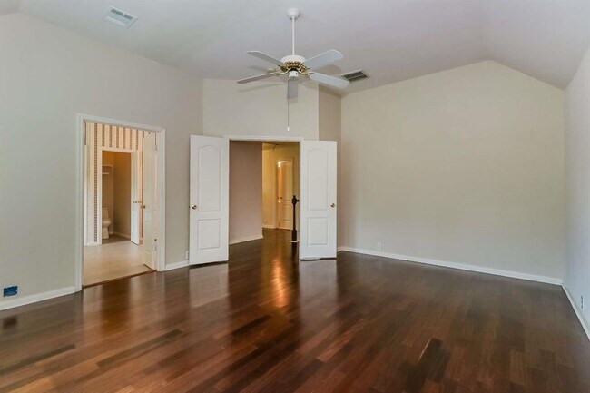 Building Photo - 5357 Austral Loop