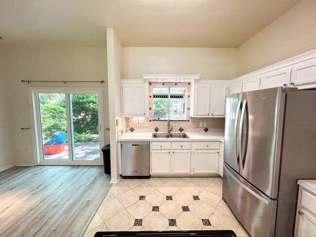 Building Photo - 5283 SW 97th Way