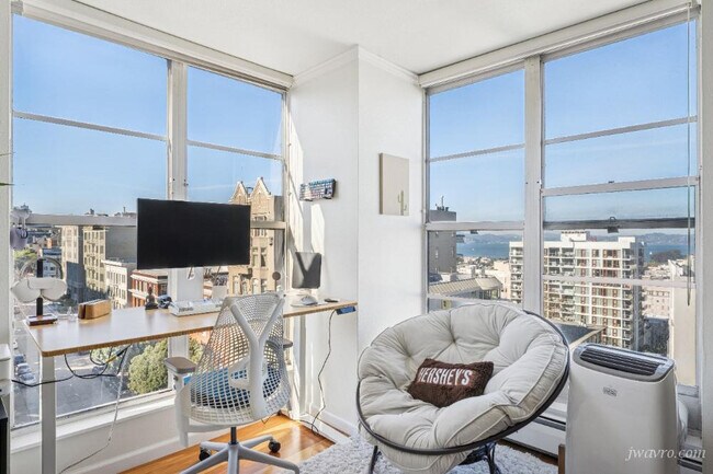 Building Photo - 2040 Franklin St