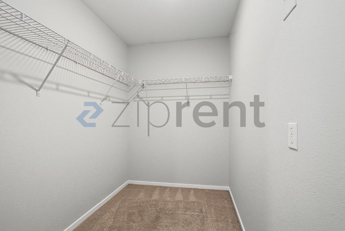 Building Photo - Unit
