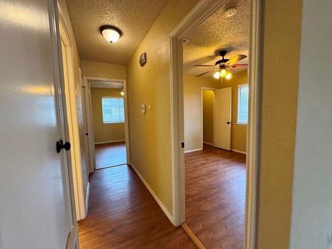 Building Photo - Come see this great single-story home available in Buckingham Estates subdivision!