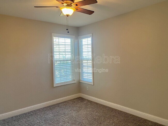 Building Photo - 1216 Rose Ave