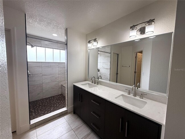 Building Photo - 159 Stillwater Dr