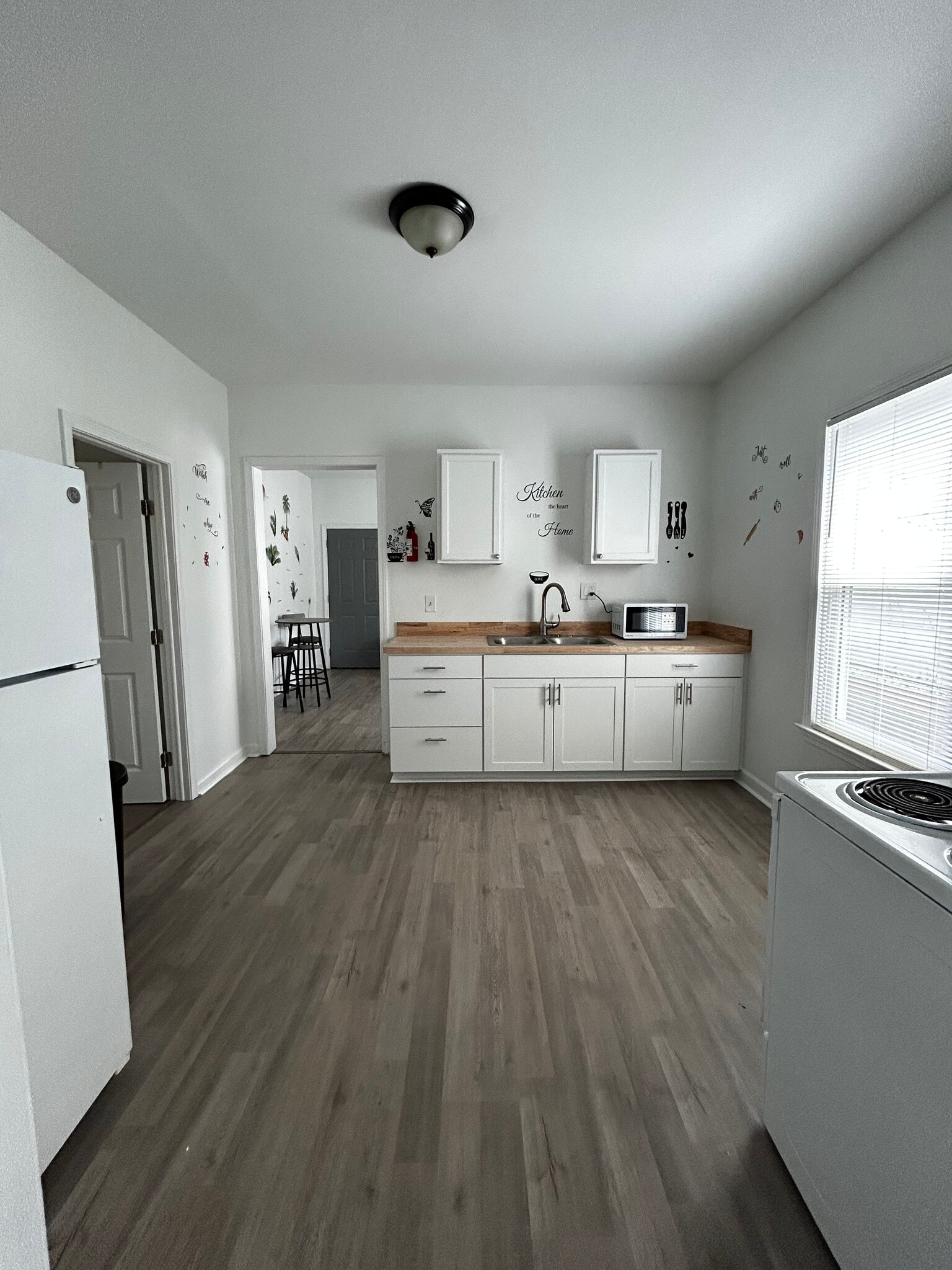 Kitchen - 2809 7th St SW