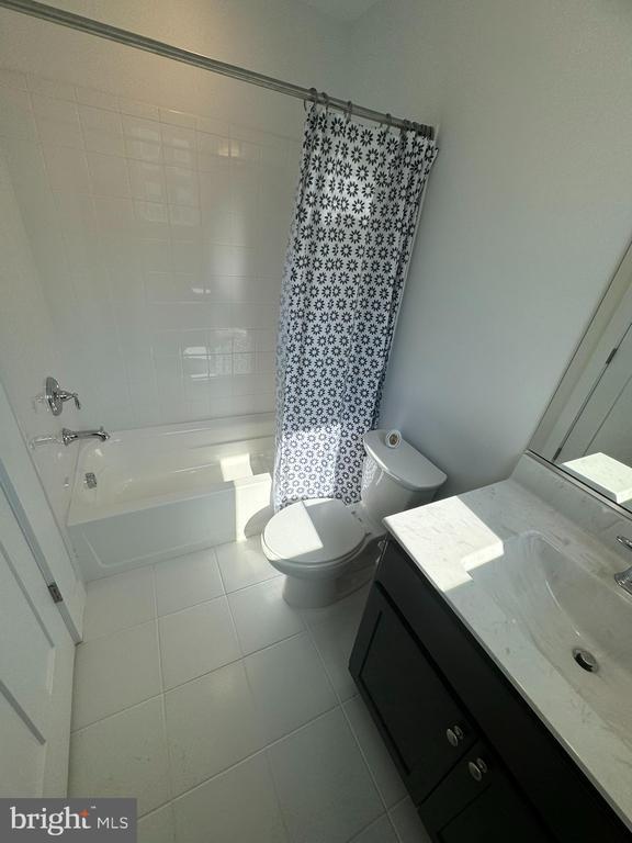 Building Photo - 417 Gillespie Dr