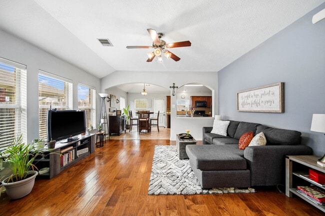 Building Photo - 3414 Oaklawn Pl Dr