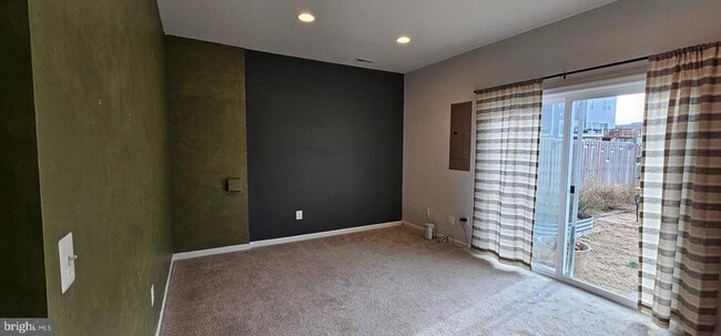 Building Photo - 126 Lindy Wy