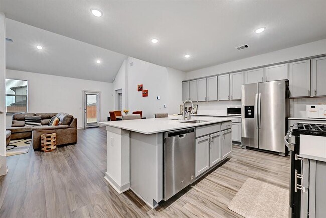 Building Photo - 7517 Peggie Nell Dr