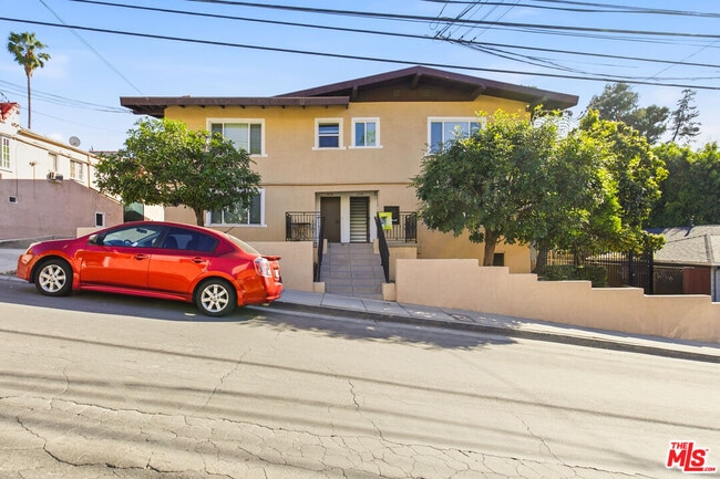 Building Photo - 6314 Primrose Ave