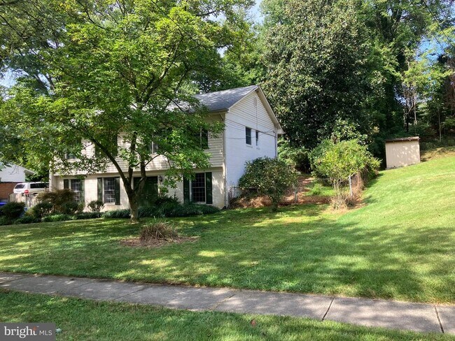 Primary Photo - 10316 Royal Rd