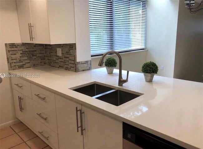 Building Photo - 3089 NE 183rd Ln