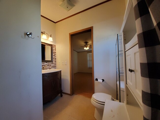 Building Photo - 4043 Nashville Dr