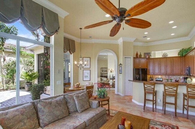 Building Photo - 207 Andalusia Dr
