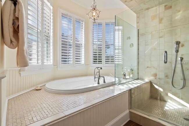 Building Photo - 1119 Belleaire Cir