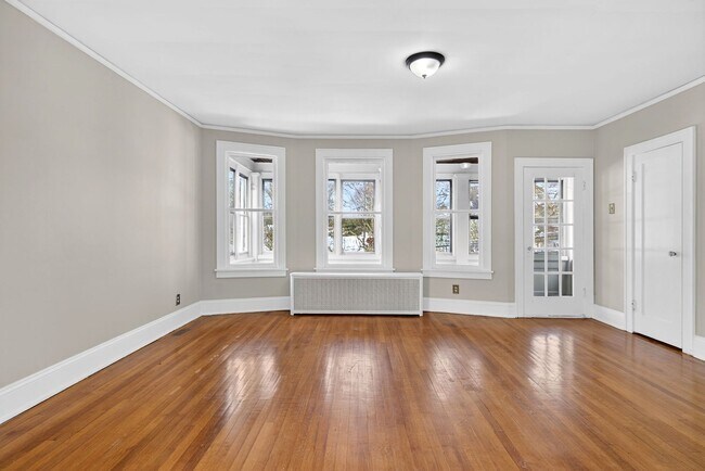 Building Photo - 93 Homestead Ave