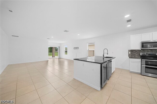 Building Photo - 10464 Canal Brook Ln