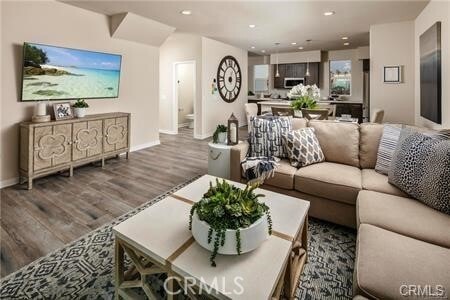 Building Photo - 711 Highline Way