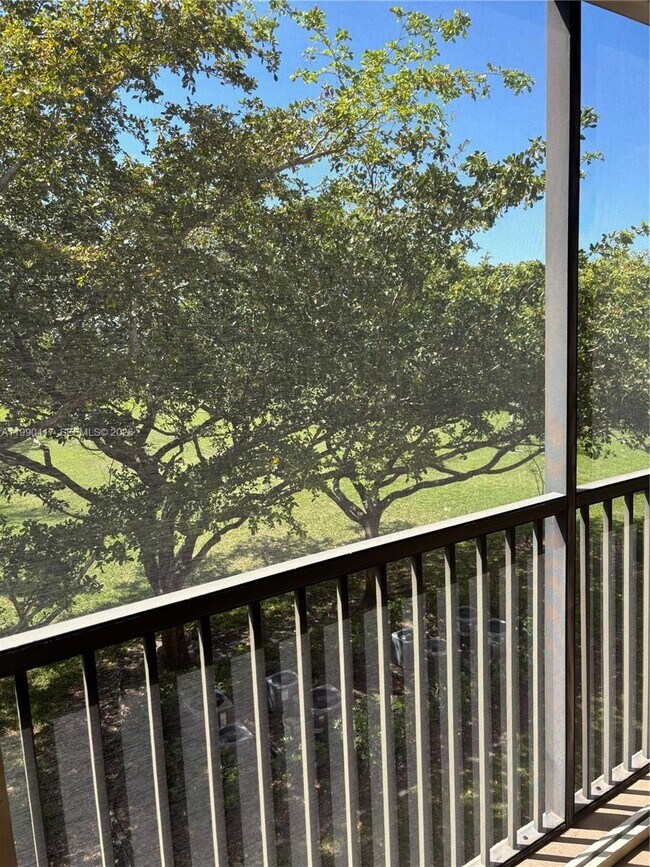 Building Photo - 1650 SW 124th Terrace