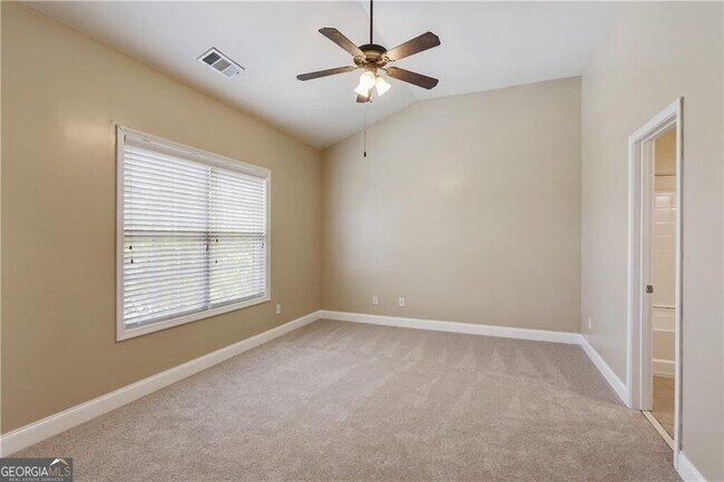 Building Photo - 5060 Windcrest Ln