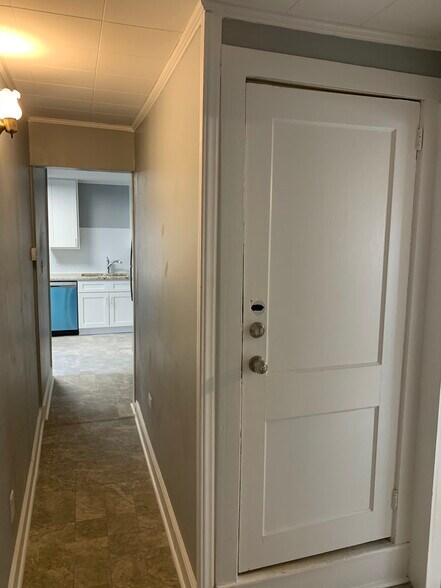 Building Photo - 2408 Harvard Ave