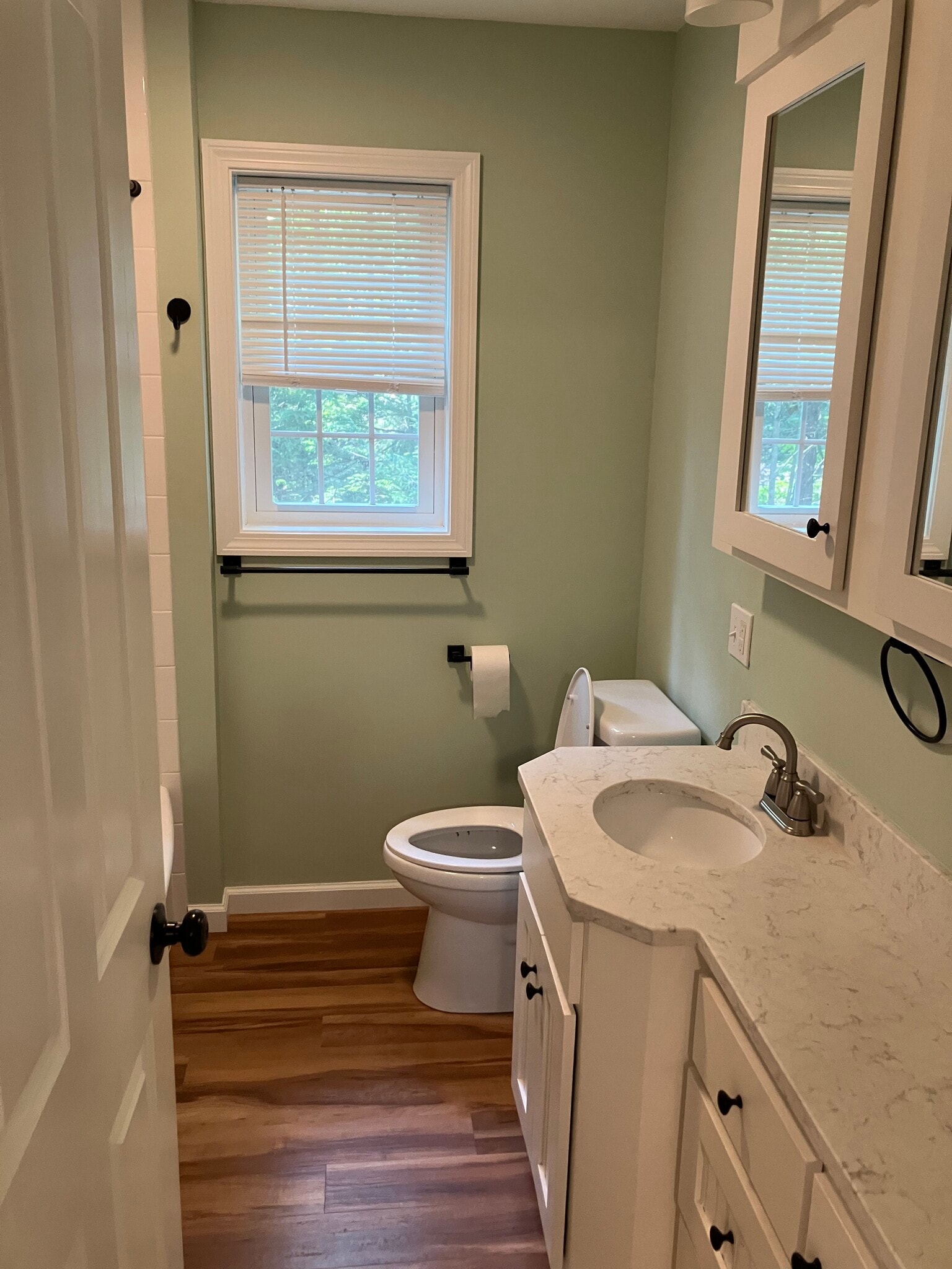 full bathroom - 4 Brown Ln