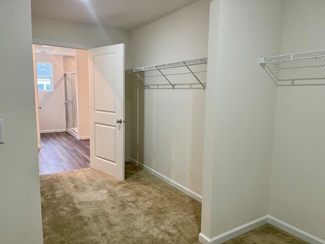 Building Photo - 721 Dropseed Ln