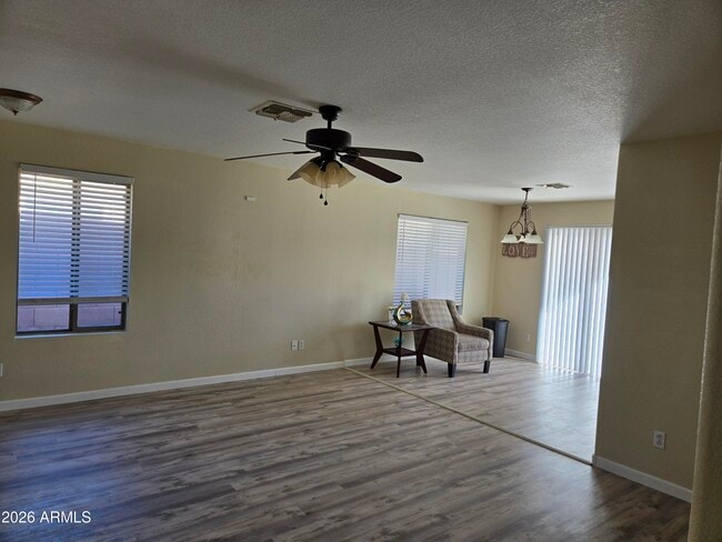 Building Photo - 5365 W Augusta Ave